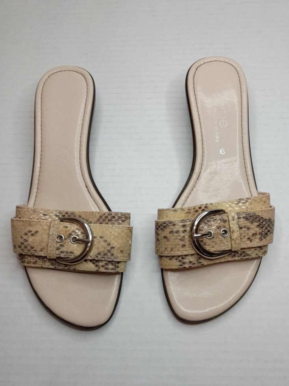 Connie Vintage Italy Snakeskin Buckle Slide Sandals Women’s Size 6